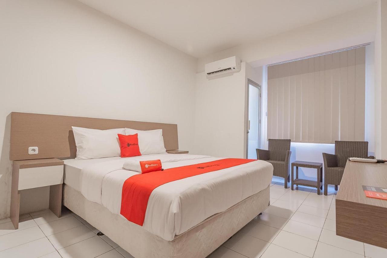 Reddoorz Apartment @ Emerald Towers Bandung Exteriér fotografie