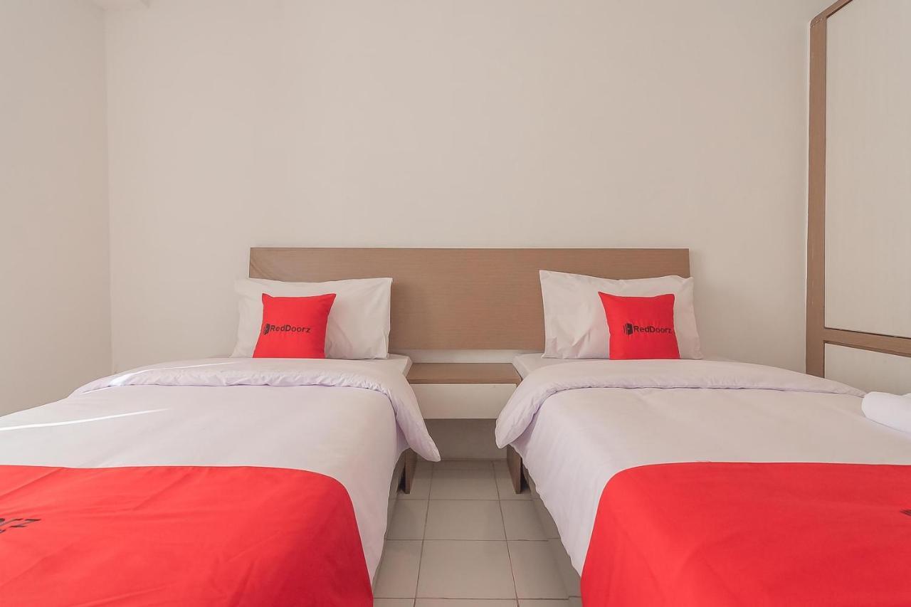 Reddoorz Apartment @ Emerald Towers Bandung Exteriér fotografie